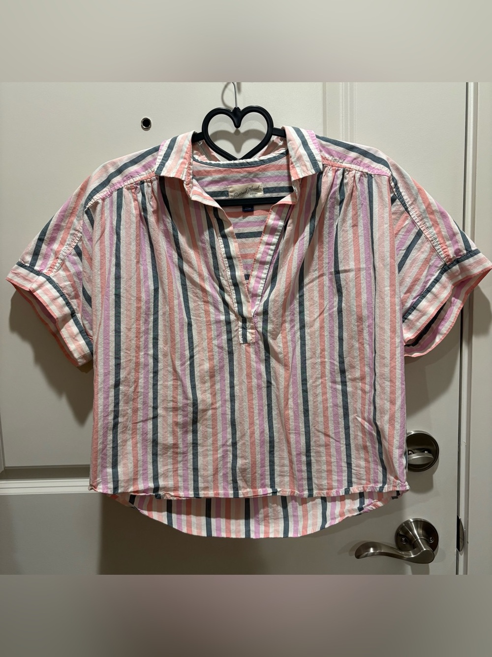 Universal Thread Pink White Gray Striped Short-Sleeve Button-Down Shirt